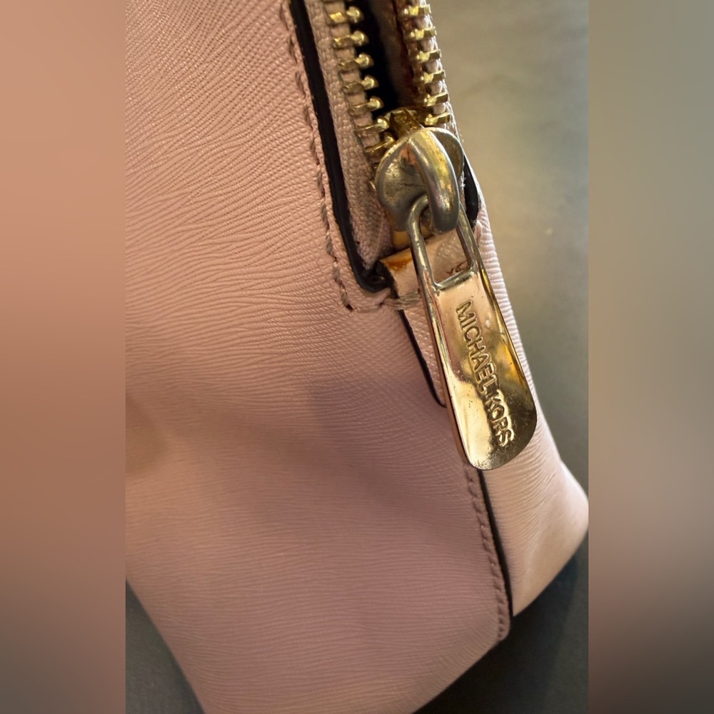 Michael Kors Pink Satchel with Gold Hardware - Picture 3 of 16
